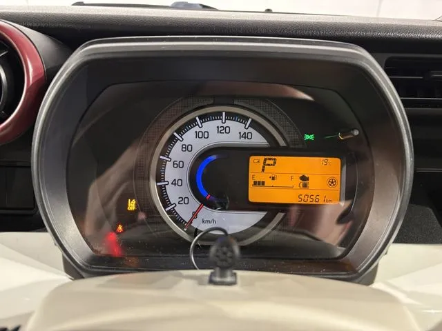 スペーシア（スズキ）の車両写真