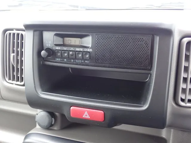 エブリイバン（スズキ）の車両写真