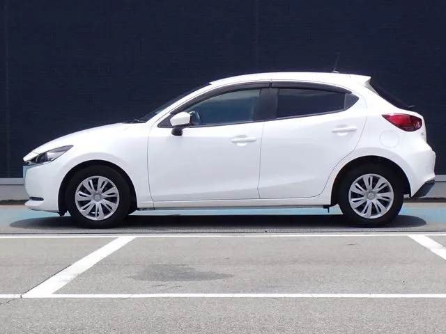 MAZDA2(マツダ)の車両写真