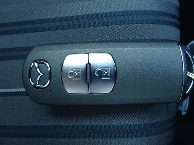 MAZDA2(マツダ)の車両写真