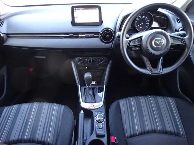 MAZDA2(マツダ)の車両写真