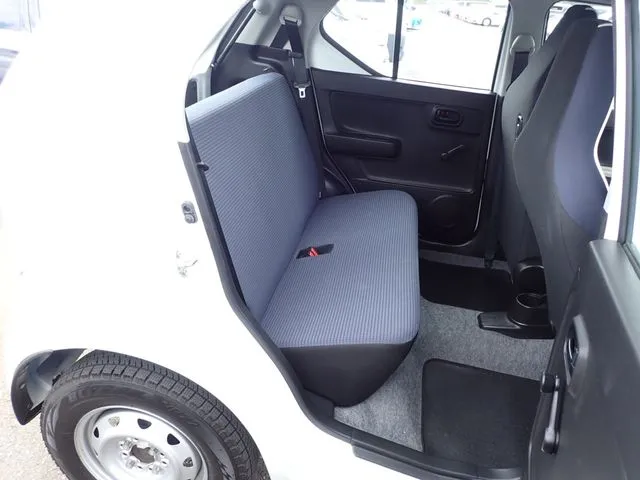 アルト　４ＷＤ（スズキ）の車両写真