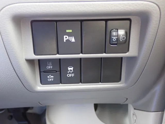 エブリイバン（スズキ）の車両写真