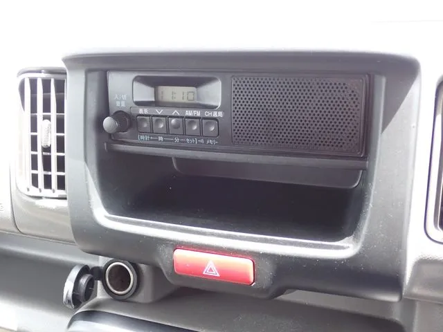 エブリイバン（スズキ）の車両写真