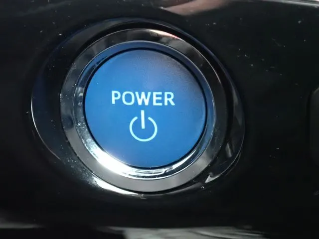 プリウス（トヨタ）の車両写真