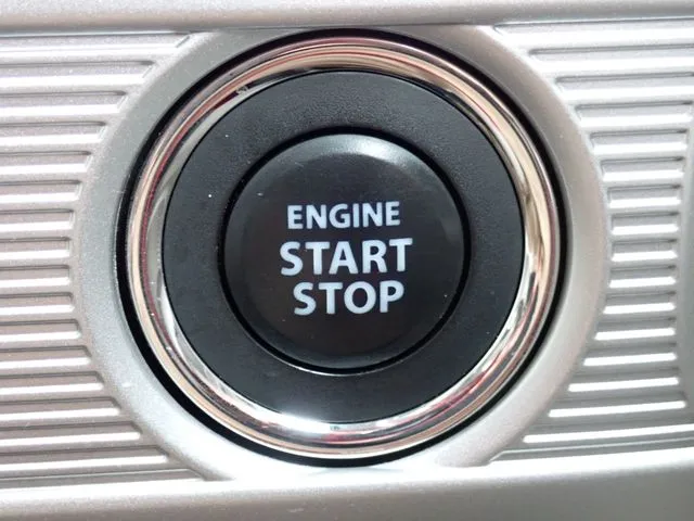 スペーシア（スズキ）の車両写真