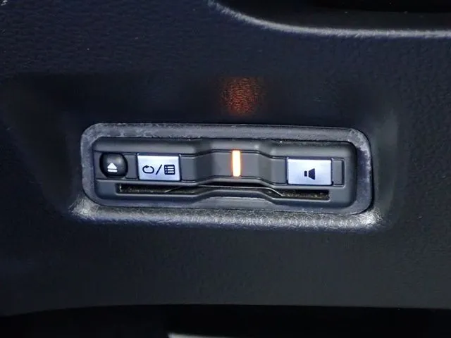 ホンダ　フィット　ｅ：ＨＥＶ