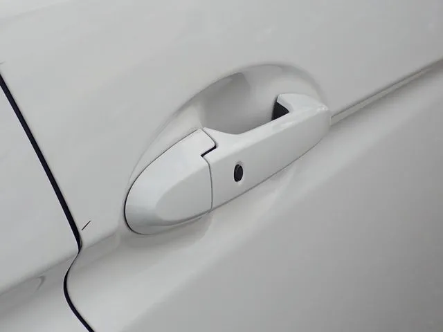 フィット　ハイブリッド（ホンダ）の車両写真