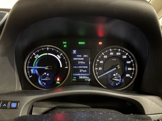 アルファード　ハイブリッド　４ＷＤ（トヨタ）の車両写真