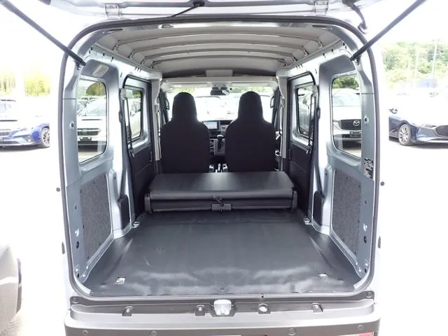 ハイゼットカーゴ（ダイハツ）の車両写真