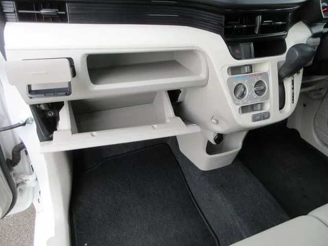 ムーヴ　４ＷＤ（ダイハツ）の車両写真