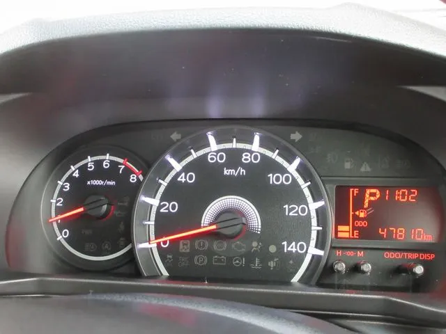 ムーヴ　４ＷＤ（ダイハツ）の車両写真