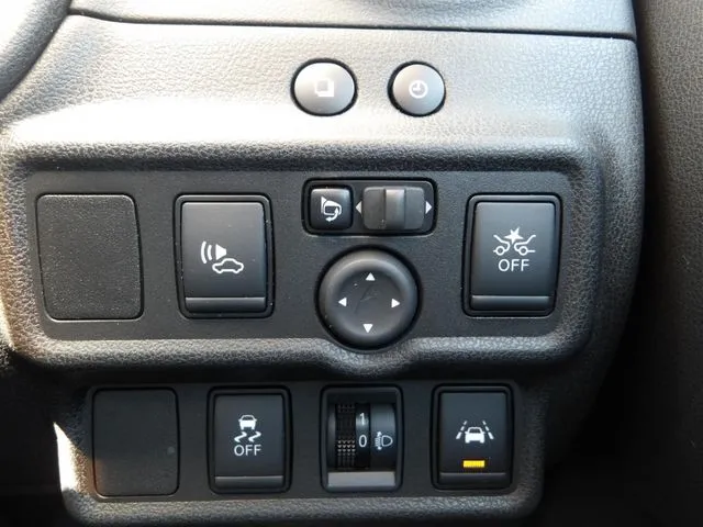ノート（ニッサン）の車両写真