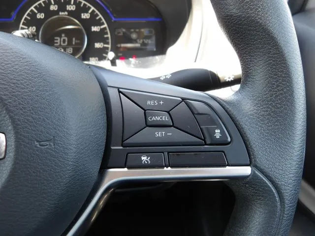 ノート（ニッサン）の車両写真