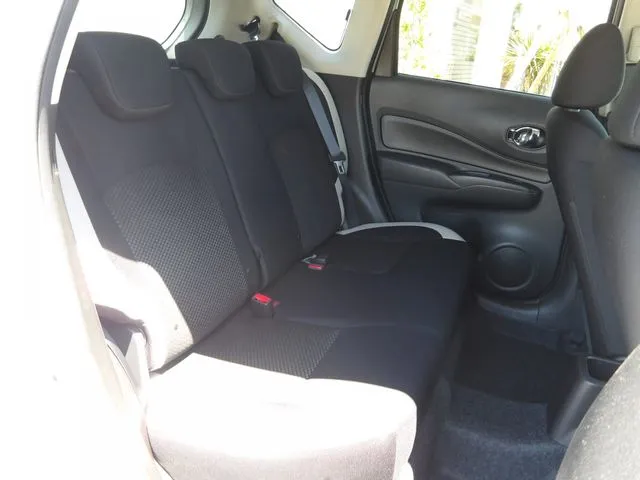 ノート（ニッサン）の車両写真