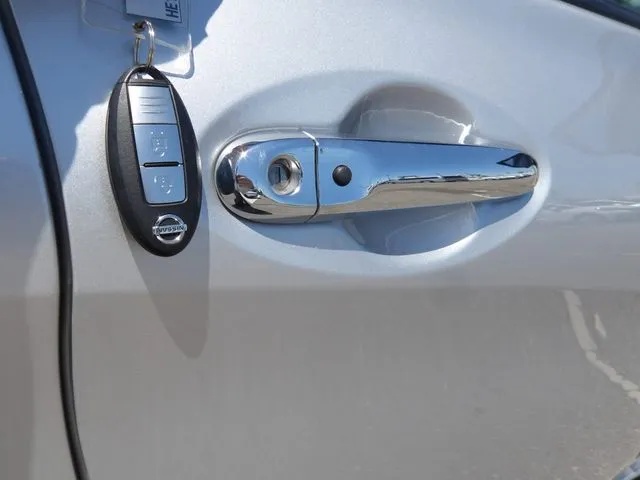 ノート（ニッサン）の車両写真
