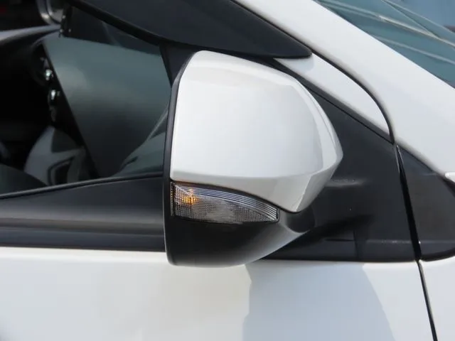ヤリス（トヨタ）の車両写真