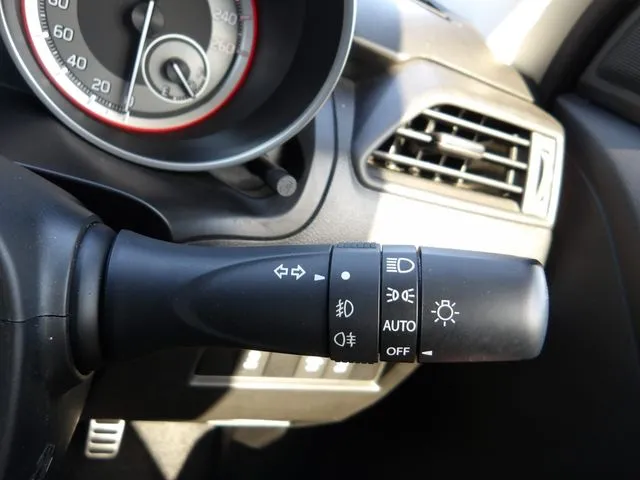 スイフト（スズキ）の車両写真