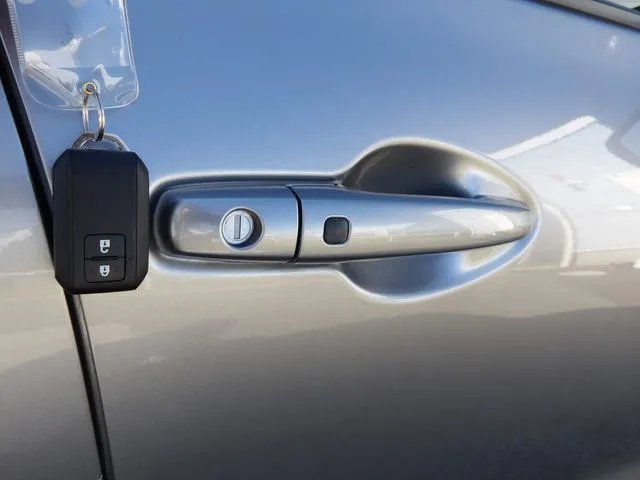 スイフト（スズキ）の車両写真