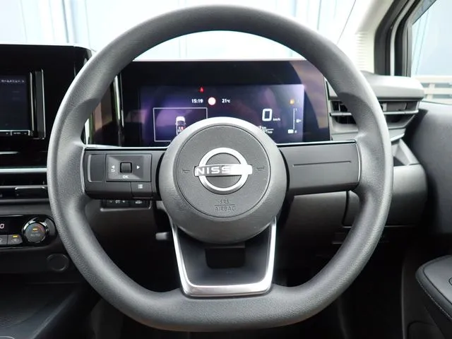 ノート（ニッサン）の車両写真