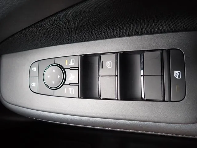 ノート（ニッサン）の車両写真
