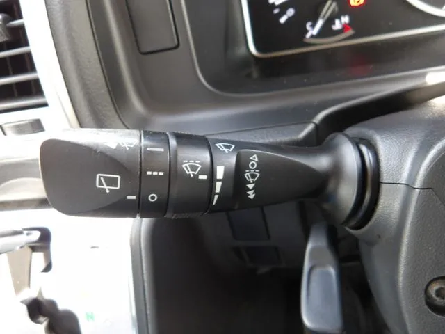 ハイエースバン　２ＷＤ（トヨタ）の車両写真