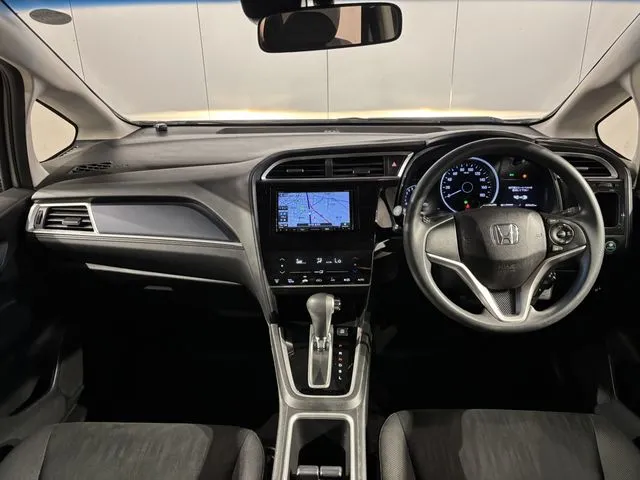 ホンダ　シャトル　４ＷＤ