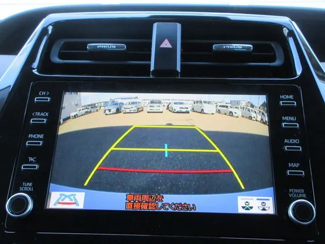 トヨタ プリウス 4WD