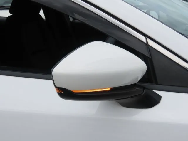 MAZDA3 セダン(マツダ)の車両写真