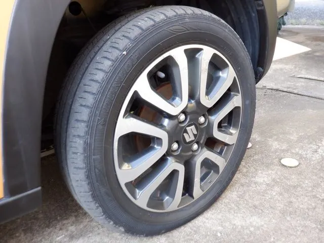 ハスラー 4WD(スズキ)の車両写真