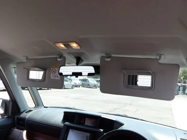 ジャスティ(スバル)の車両写真