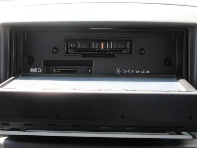 ニッサン NV200バネットバン 4WD
