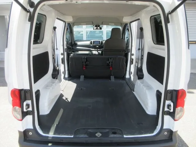ニッサン NV200バネットバン 4WD