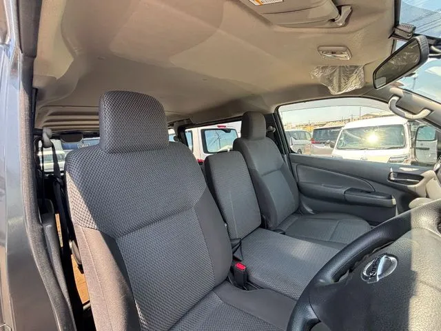 NV350キャラバン(ニッサン)の車両写真