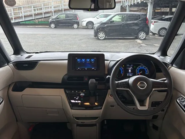 ルークス(ニッサン)の車両写真