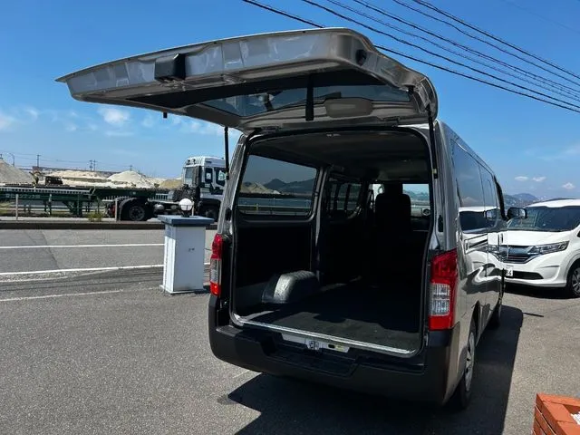 NV350キャラバン 1.2t(ニッサン)の車両写真