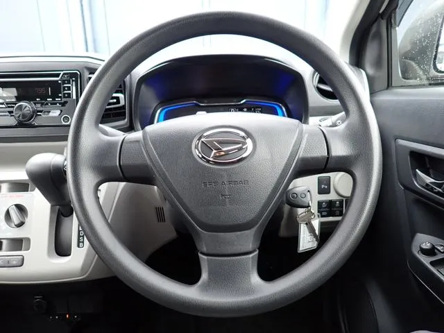 ミラ　イース（ダイハツ）の車両写真