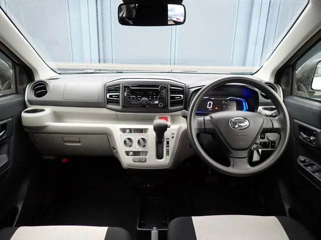 ミラ　イース（ダイハツ）の車両写真