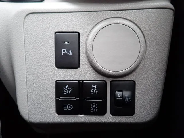 ミラ　イース（ダイハツ）の車両写真