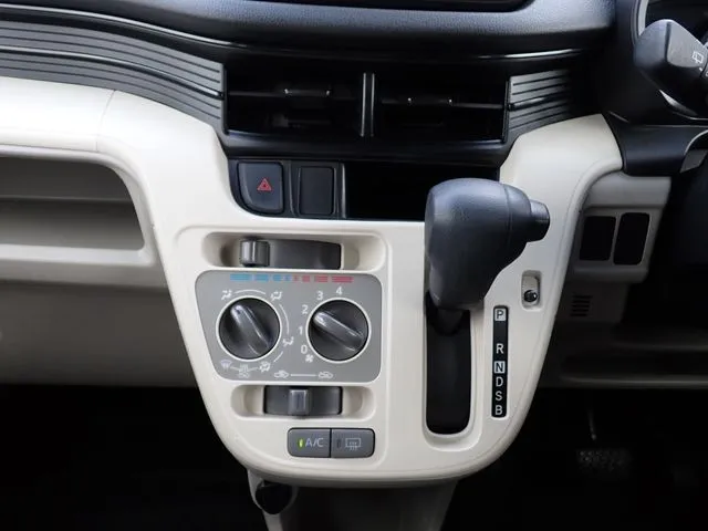 ムーヴ(ダイハツ)の車両写真