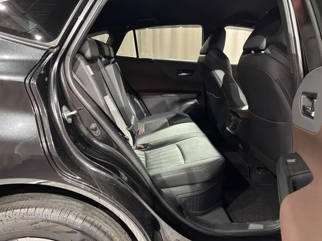 ハリアー ハイブリッド(トヨタ)の車両写真