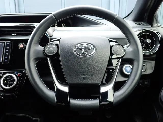 アクア(トヨタ)の車両写真
