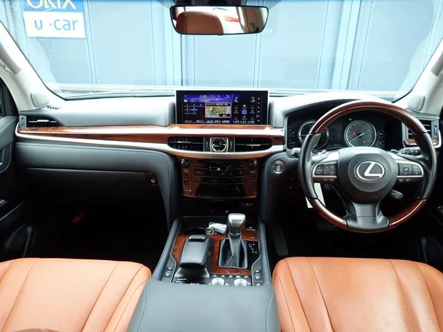 レクサス　ＬＸ５７０　ＡＷＤ（トヨタ）の車両写真