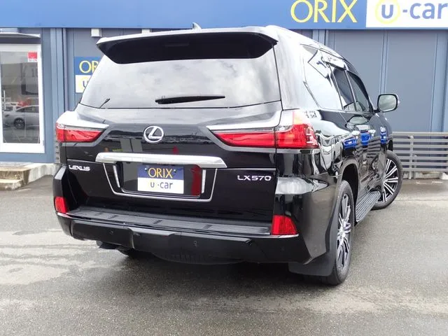 レクサス　ＬＸ５７０　ＡＷＤ（トヨタ）の車両写真