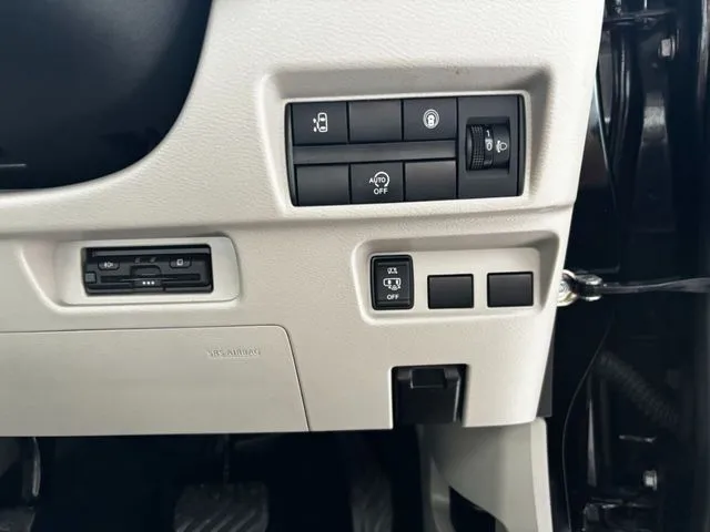 ルークス(ニッサン)の車両写真