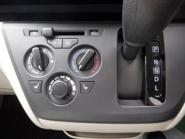 ルークス 4WD(ニッサン)の車両写真
