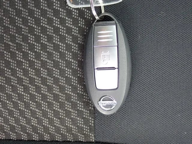 ノート(ニッサン)の車両写真