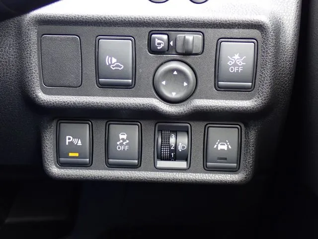 ノート(ニッサン)の車両写真