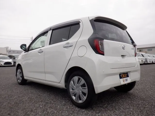 ミラ イース(ダイハツ)の車両写真