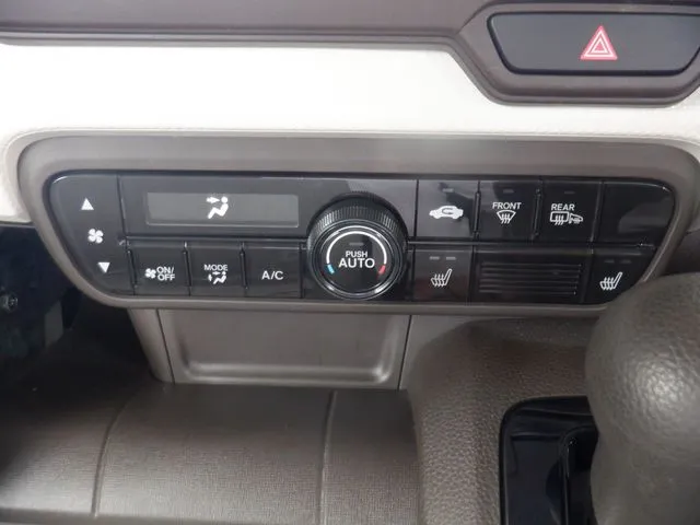 N-WGN 4WD(ホンダ)の車両写真